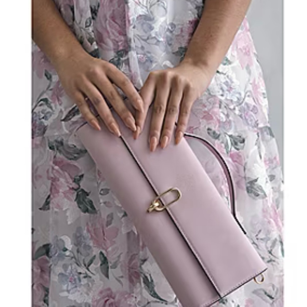 Sophisticated Cream Clutch with Gold Accents